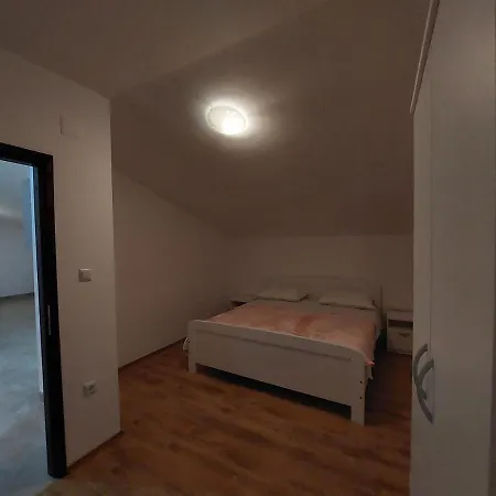 Apartman Stipe Grebastica