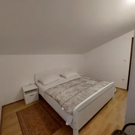 Apartment Apartman Stipe Grebastica